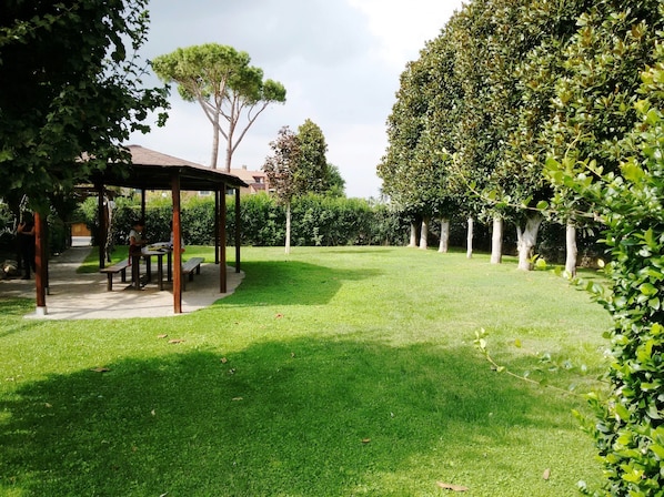 Property grounds - Vrbo Property (roma)