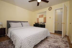 Unclassified image, 3 of 32, button - Serene 3-bedroom house with AC in charming Harrisburg (Harrisburg)