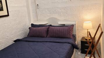 Internet, bed sheets