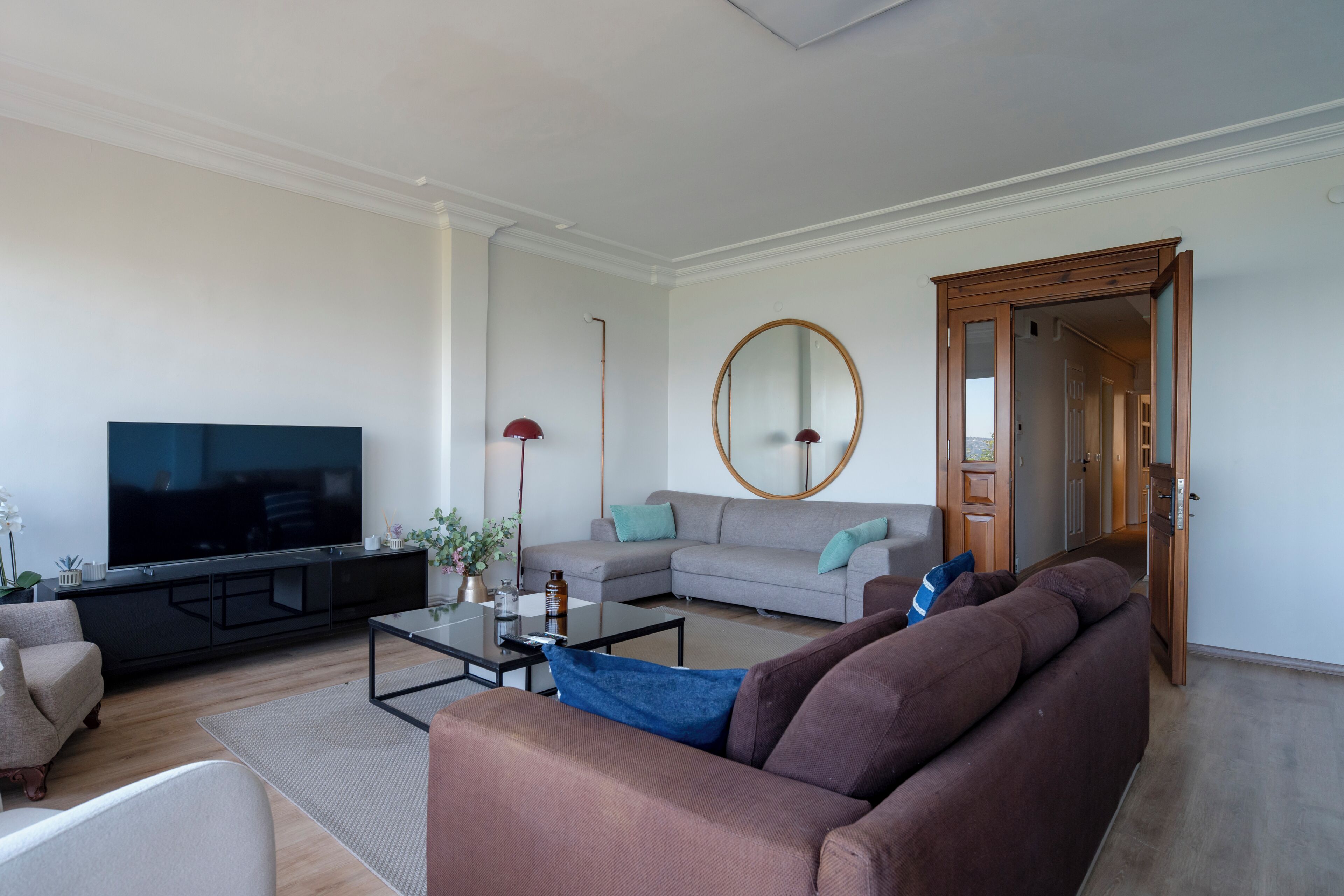 Bosphorus View With Balcony - 3 Bedrooms 2 Bathrooms - Istanbul