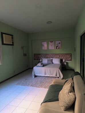 Unclassified image, 2 of 11, button - Vrbo Property (Rio de Janeiro)