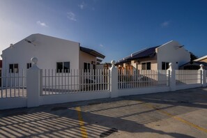 Exterior - Vrbo Property (Oranjestad)