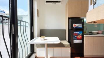 Makan di kamar