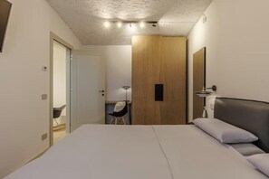 Room - Vrbo Property (Veneto)