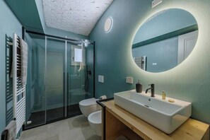 Bathroom - Vrbo Property (Veneto)
