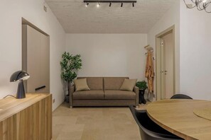 Living area - Vrbo Property (Veneto)