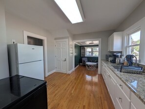 Private kitchen - Cozy 3-bedroom home on Monroe in Sylvania (Sylvania)