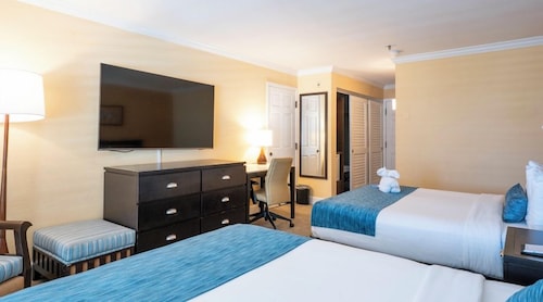 Carlsbad Inn Beach Resort Hotel