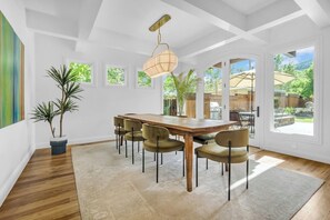 Dining - North Boulder Elegance - Newlands Neighborhood (Boulder)