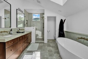 Bathroom - North Boulder Elegance - Newlands Neighborhood (Boulder)