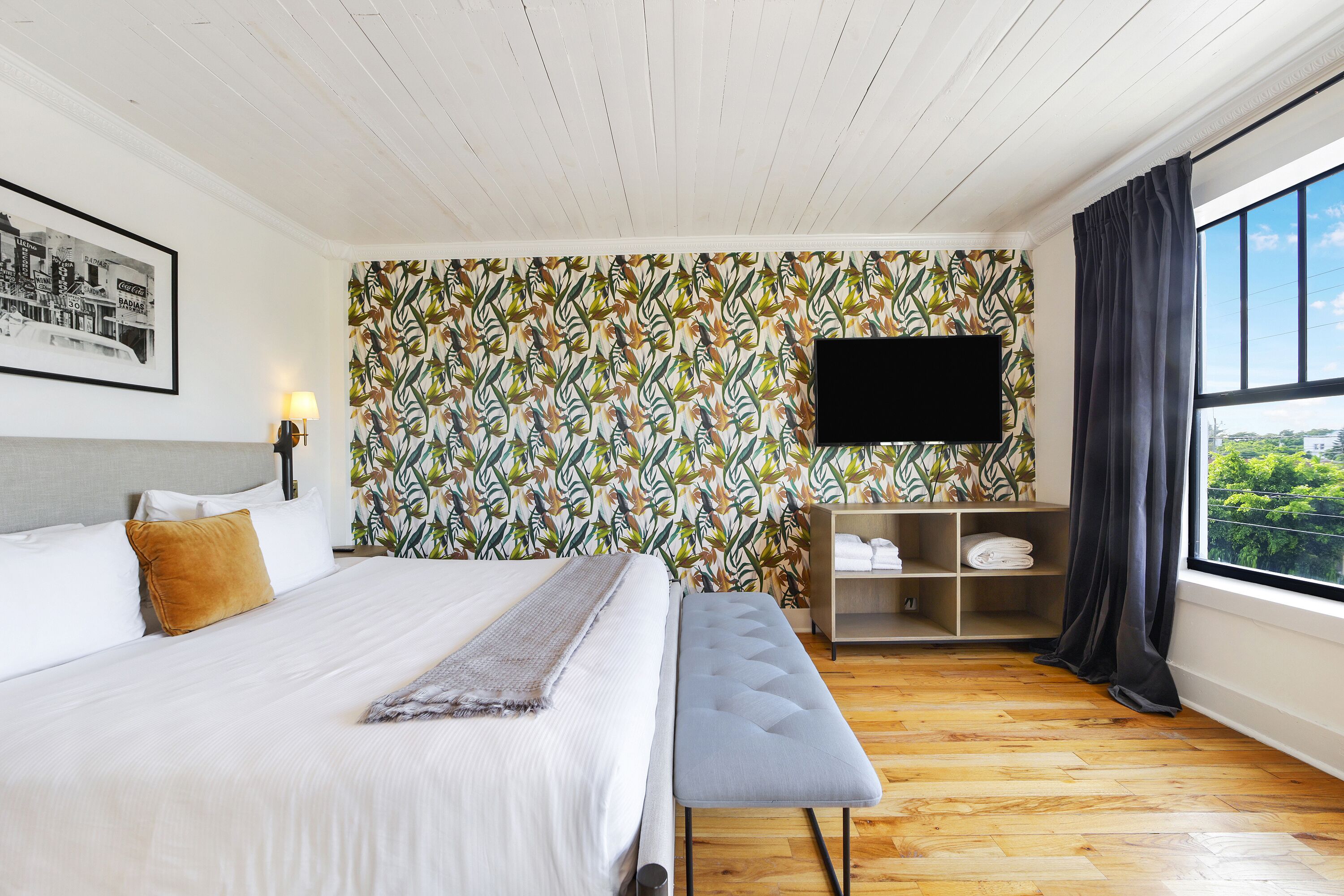 Desk, iron/ironing board, free cots/infant beds, free WiFi