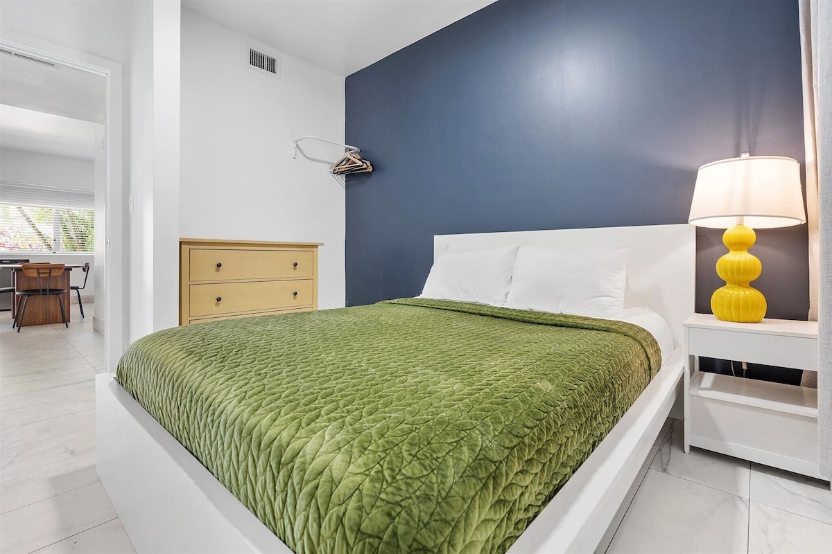 Desk, iron/ironing board, travel cot, free WiFi