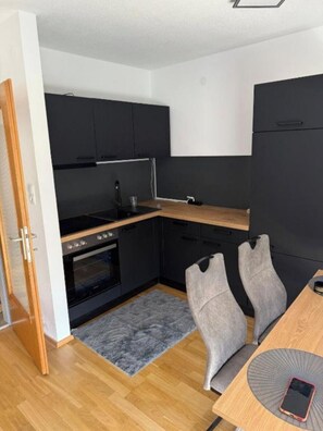 Private kitchen - Awesome apartment in Bregenz perfect for your next getaway (Bregenz)