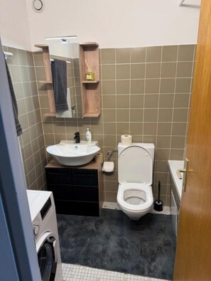 Bathroom - Awesome apartment in Bregenz perfect for your next getaway (Bregenz)