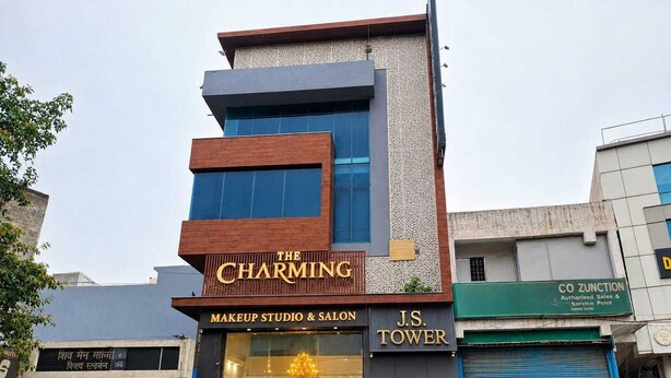 A multi-story building with a makeup studio and salon on the ground floor. - Deluxe Hotel Elegant Palace (New Delhi)