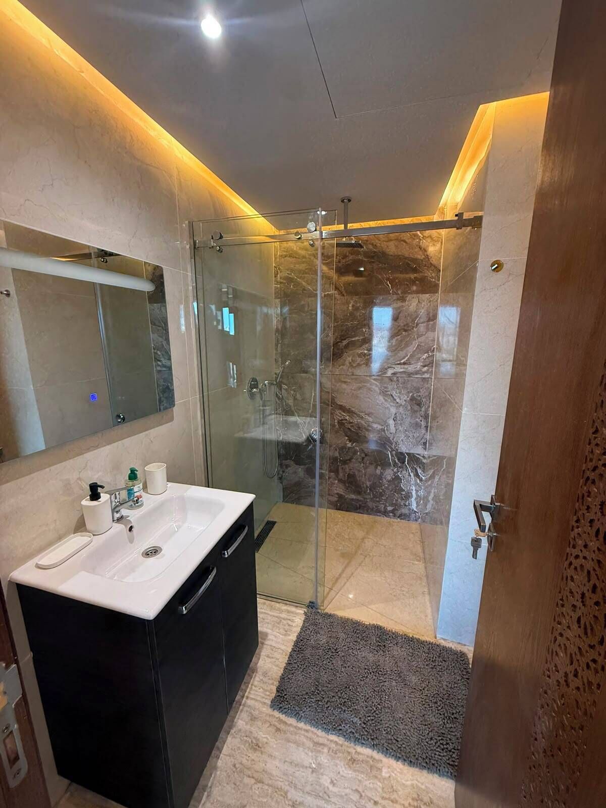 Apartment, Balcony, Beach View | Bathroom