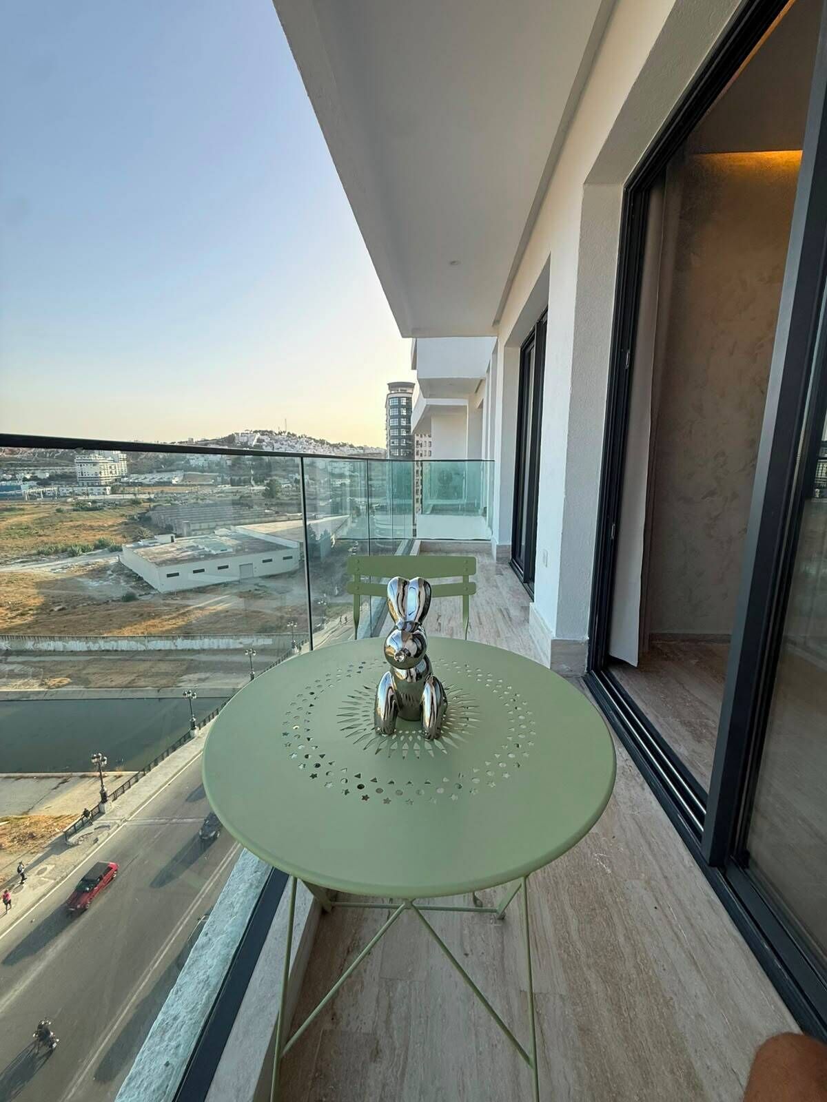 Luxury Studio, Balcony, City View | Outdoor dining