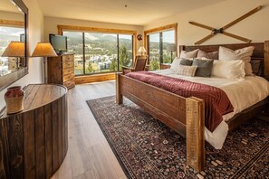 Room - Mtn Views | Free Shuttle | Fireplace (Big Sky)