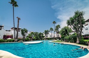Unclassified image, 2 of 32, button - Lvb92 - Beautiful 4-bed Townhouse in Guadalvilla (Marbella)