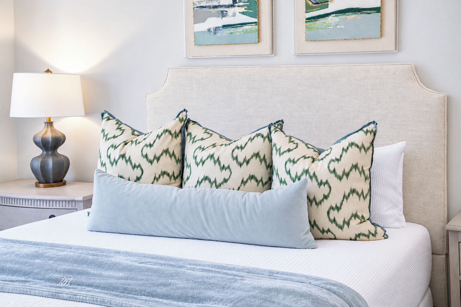 Iron/ironing board, WiFi (free), bed sheets