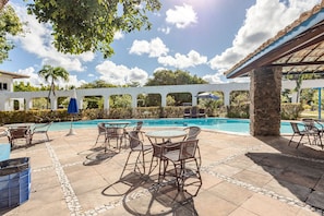 Basic Apartment | Pool - Guarajuba apartments (Camaçari)