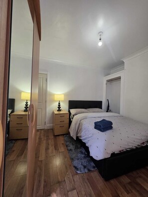 Unclassified image, 2 of 8, button - Beautiful 3 bedroom house near Ipswich railway station (Ipswich)