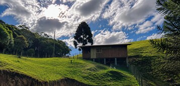 Sítio dos Carvalhos com Hidromassagem e Lareira - Rancho Queimado-SC | Fachada