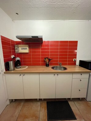 Unclassified image, 4 of 27, button - Vrbo Property (Le Barcarès)