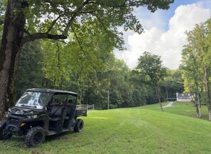 Property grounds - Dogwood Pastures - 14 Acre Farm - Nantahala National Forest Access - Sleeps 8 (Highlands)