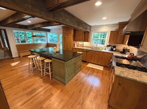 Private kitchen - Dogwood Pastures - 14 Acre Farm - Nantahala National Forest Access - Sleeps 8 (Highlands)