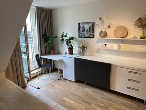 Room - Comfortable 3 Bedroom within walking distance to Stadt Park Hilton. (Vienna)