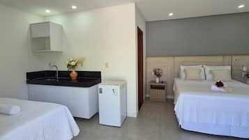Suite Confort, vistas a la piscina