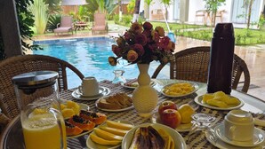 Ảnh chưa phân loại, 4 trong số 95 ảnh, nút