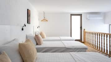 In-room safe, desk, soundproofing, WiFi (free)