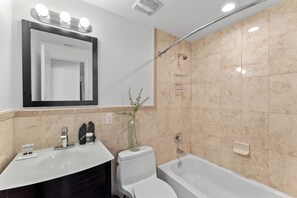 Unclassified image, 2 of 15, button - Instant Stay Ocean Drive (Miami Beach)