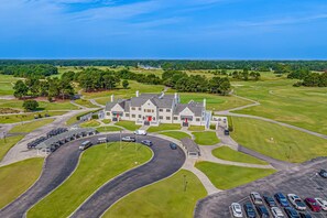 Nhà, nhiều giường (On the Links-9th Hole- L egends Stay) | Ngoại thất