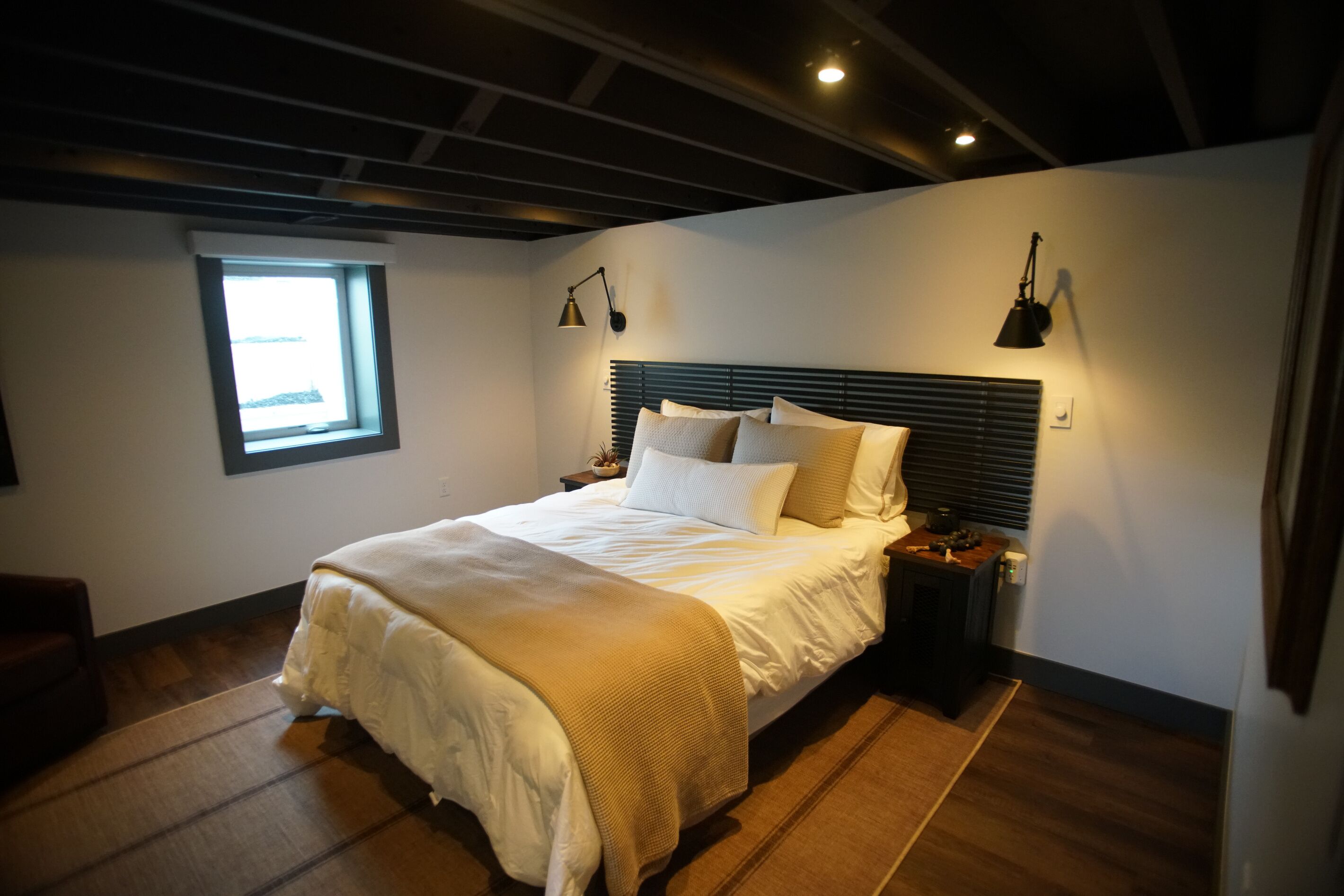 4 多间卧室、熨斗/熨衣板、免费 WiFi、床单
