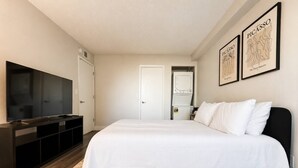 2 quartos, ferros/tábuas de passar roupa, Wi-Fi, roupa de cama