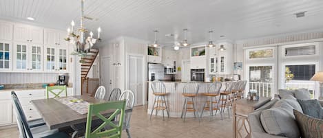 House, Multiple Beds, Pool View (Paradise Found) | Dining