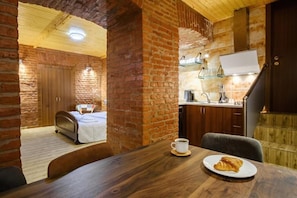 Basic Apartment, Courtyard View | Dining - BB Residence Sololaki (T'bilisi)