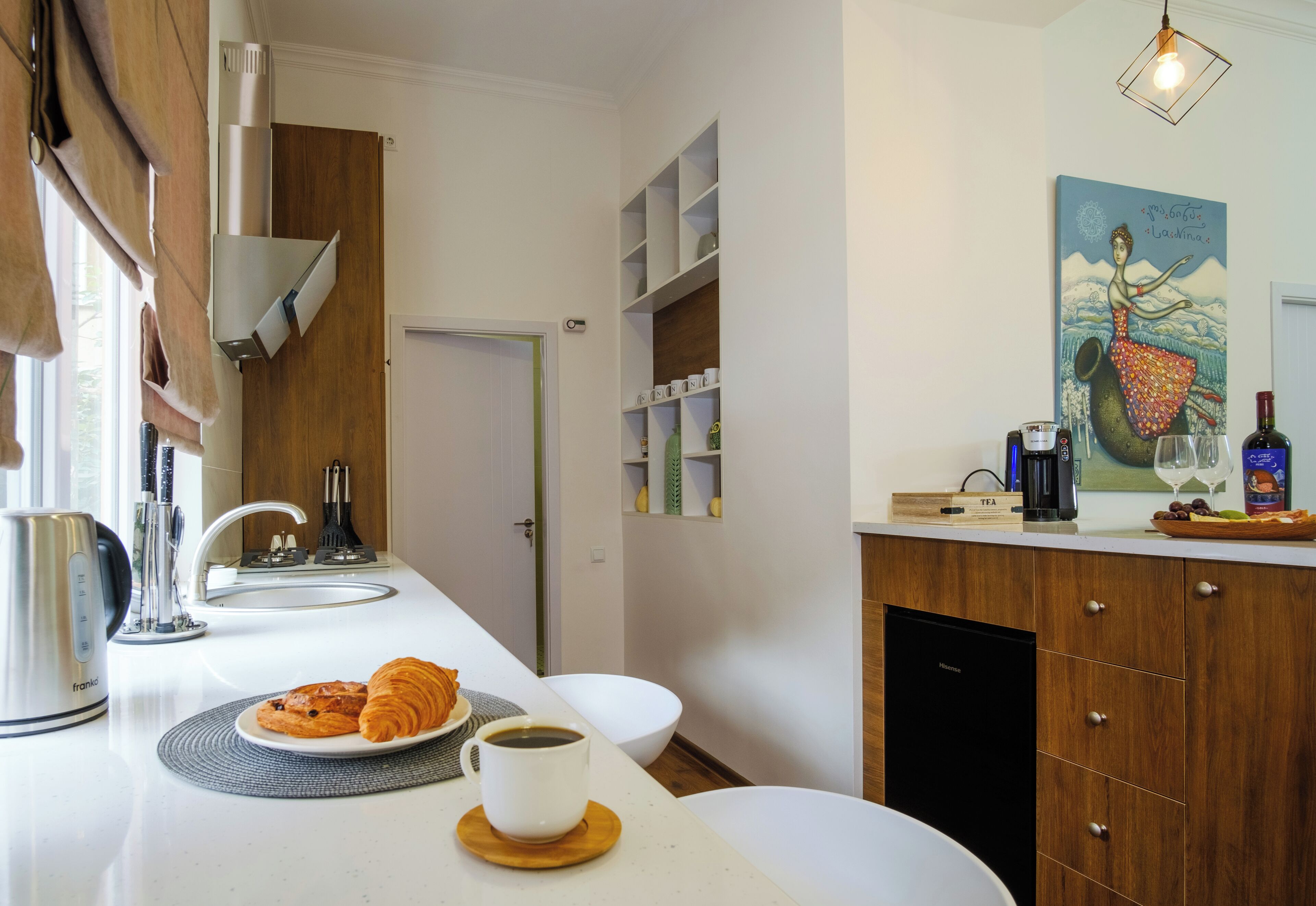 Family Apartment, Balcony, Courtyard View | Private kitchen