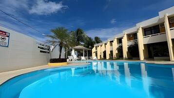 Apartment | Pool | Outdoor pool