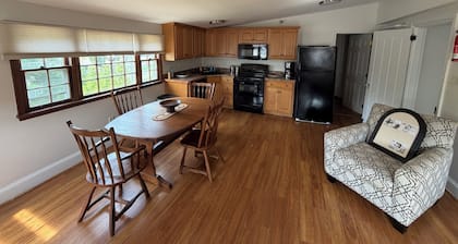 Village View B&B,Convenient 2-bedroom apartment in lovely Lahaska, Bucks County