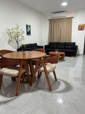 Apartment, Balcony, Mountain View | Dining - Hotel Bimini (CONSTANZA)