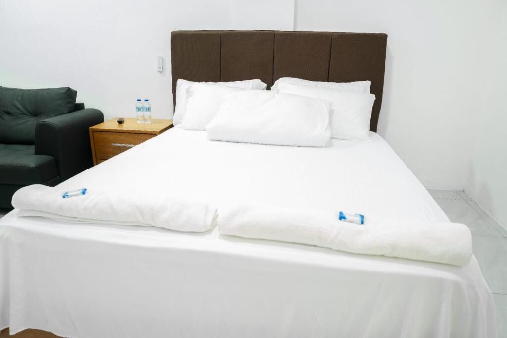 Iron/ironing board, WiFi (free)