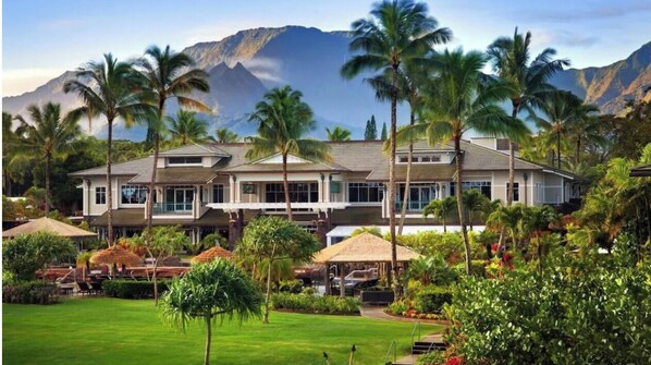 Exterior - Premium 1 BR Westin Princeville Ocean Villa - Full Kitchen, Pools, Garden View (Princeville)