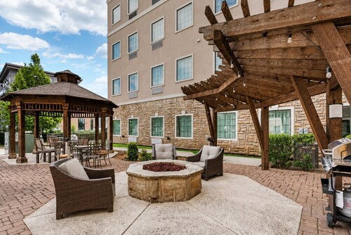 Plano Group Suite w/ Full Kitchen + Free Breakfast