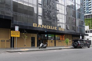 Exterior - Banque Nook Cosy Southbank Stay near Crown and Yarra (Southbank)