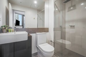 Bathroom - Protea Corner Laid back CBD Stay by Yarra and Dining (Southbank)