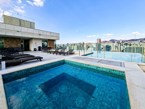 Apto c Garagem Piscina e Sauna no Savassi